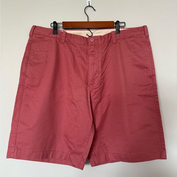 J. Crew Men's Red Clay Broken In Short Size 40 - Picture 1 of 11